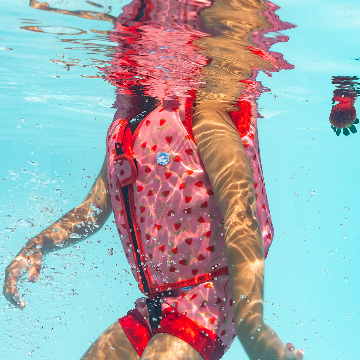 Strawberry Field Go Splash Swim Vest - Image 4
