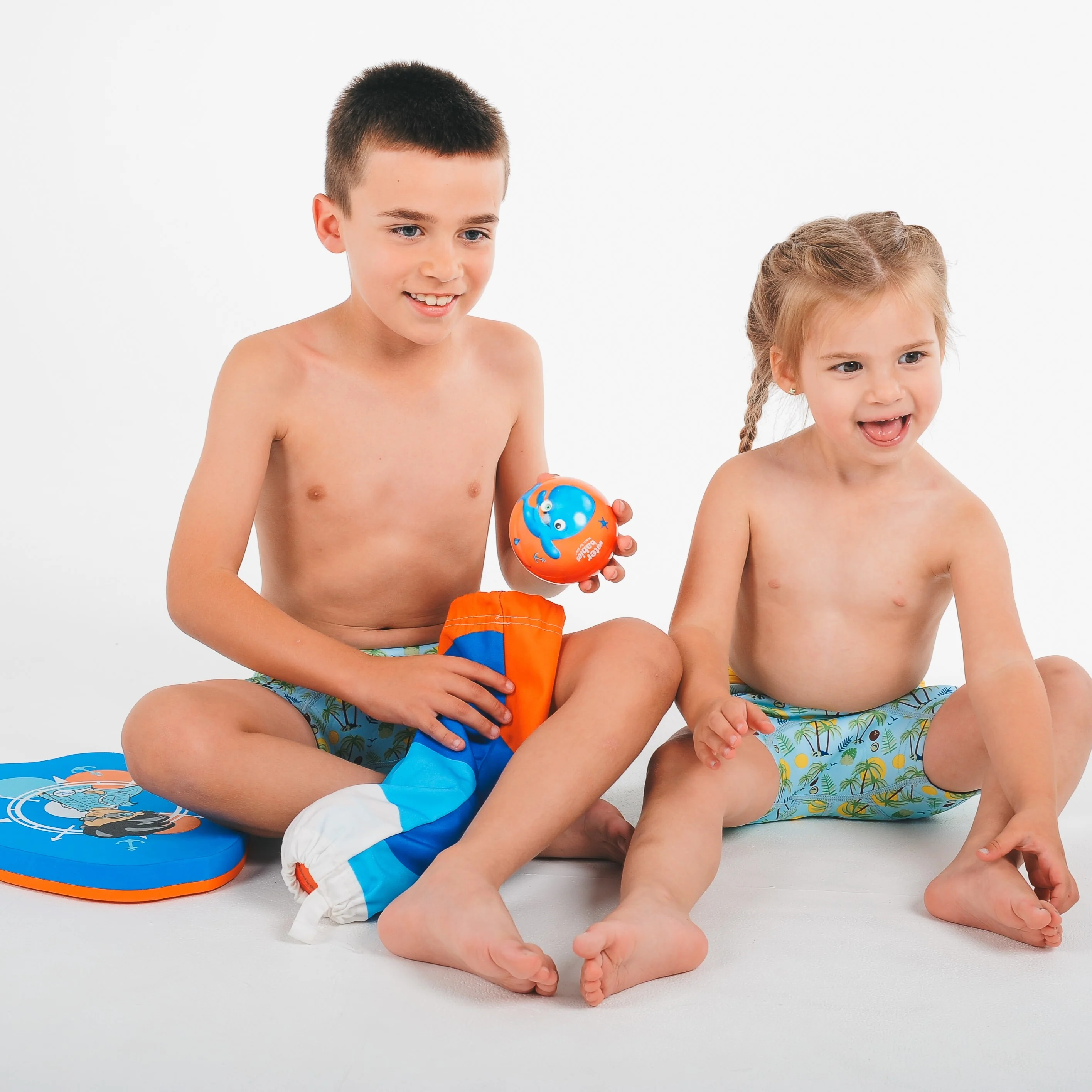 Water Babies Oceans of Imagination Swim Balls (Pack of 4) - Image 6